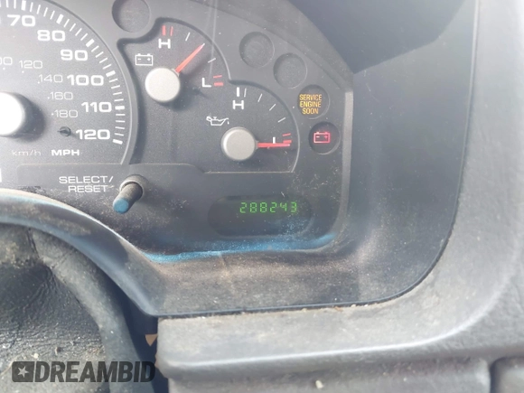 2003 Ford Explorer XLS z VIN 1FMZU62K83UB62366, wystawiony jako IAAI lot #42177950 z przebiegiem 288 243 mil mil oraz . Historia ofert i sprzedaży dostępna na DreamBid. Obrazek 7.
