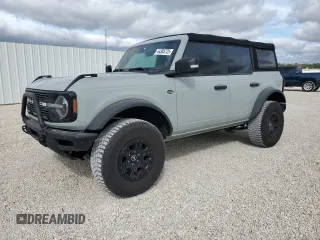 2022 Ford Bronco with VIN 1FMEE5DP9NLB08355, listed as a Copart auction lot 44385725 with 23,935 mi miles and Non Repairable. Bid and sale history available at carsss.com. Image 1.