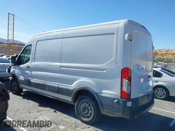 2016 Ford Transit z VIN 1FTYE2CM6GKA15762, wystawiony jako IAAI lot #41338363 z przebiegiem Nie podano mil oraz . Historia ofert i sprzedaży dostępna na DreamBid. Obrazek 14.