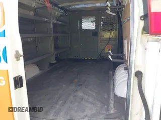 2011 Chevrolet Express Cargo z VIN 1GCZGTCGXB1160462, wystawiony jako IAAI lot #42841327 z przebiegiem 254 685 mil mil oraz . Historia ofert i sprzedaży dostępna na DreamBid. Obrazek 8.