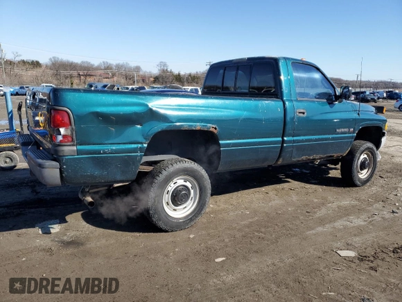 1997 Dodge 2500 with VIN 1B7KF26Z5VJ523640, listed as a Copart auction lot 44957715 with 255,503 mi miles and Clean Title. Bid and sale history available at DreamBid. Image 3.