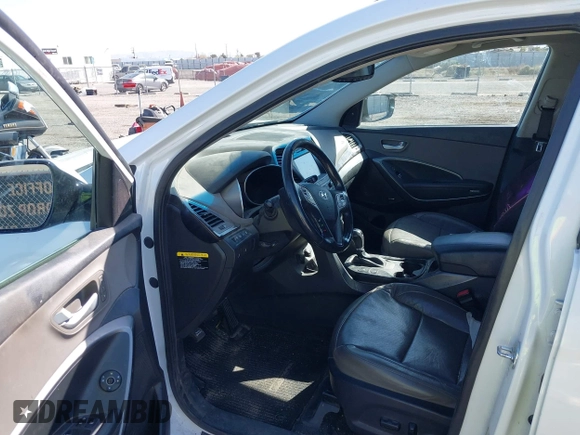 2017 Hyundai Santa Fe 2.4L z VIN 5NMZU3LB1HH045714, wystawiony jako IAAI lot #41949139 z przebiegiem 151 799 mil mil oraz . Historia ofert i sprzedaży dostępna na DreamBid. Obrazek 5.