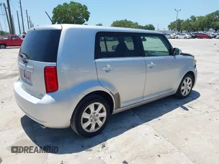 2008 Scion xB z VIN JTLKE50E481008499, wystawiony jako IAAI lot #42295038 z przebiegiem 113 609 mil mil oraz . Historia ofert i sprzedaży dostępna na DreamBid. Obrazek 4.