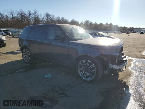 2025 Land Rover Range Rover SE z VIN SALKPBFUXSA265976, wystawiony jako Copart lot #41811005 z przebiegiem 620 mil mil oraz Szkoda całkowita • Salvage title. Historia ofert i sprzedaży dostępna na DreamBid. Obrazek 4.