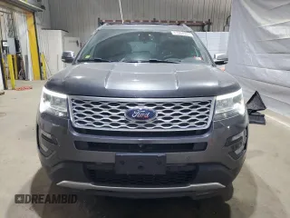 2017 Ford Explorer Platinum с VIN 1FM5K8HT8HGD46390, выставлен на аукционе Copart как лот 63304525 с пробегом 62 977 миль миль и Чистый • Clean title. История ставок и продаж доступна на DreamBid. Изображение 5.