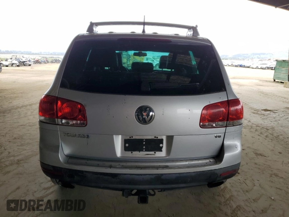 2006 Volkswagen Touareg 4.2L V8 with VIN WVGZM77L76D040030, listed as a Copart auction lot 53206065 with 133,997 mi miles and Clean Title. Bid and sale history available at DreamBid. Image 6.