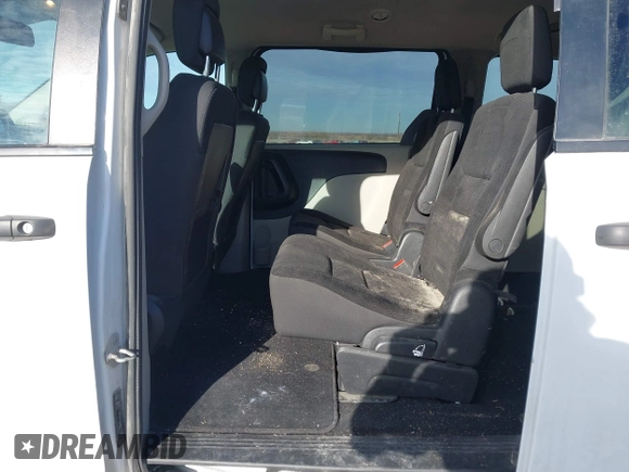 2019 Dodge Grand Caravan SE with VIN 2C4RDGBGXKR682747, listed as a IAAI auction lot 41840067 with 176,446 mi miles and . Bid and sale history available at DreamBid. Image 8.