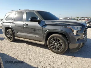 2024 Toyota Sequoia SR5 with VIN 7SVAAABA5RX040811, listed as a Copart auction lot 77905414 with 6,748 mi miles and Salvage Title. Bid and sale history available at carsss.com. Image 4.