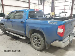 2018 Toyota Tundra 2WD SR5 with VIN 5TFEM5F15JX131991, listed as a IAAI auction lot 41084307 with 63,232 mi miles. Bid and sale history available at carsss.com. Image 3.