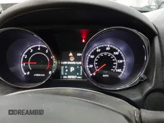 2017 Mitsubishi Outlander ES z VIN JA4AP3AU2HZ032372, wystawiony jako IAAI lot #41976700 z przebiegiem 87 827 mil mil oraz . Historia ofert i sprzedaży dostępna na DreamBid. Obrazek 7.