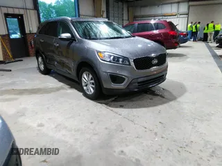 2017 Kia Sorento LX V6 with VIN 5XYPG4A52HG214862, listed as a IAAI auction lot 41986714 with 64,498 mi miles. Bid and sale history available at carsss.com. Image 1.