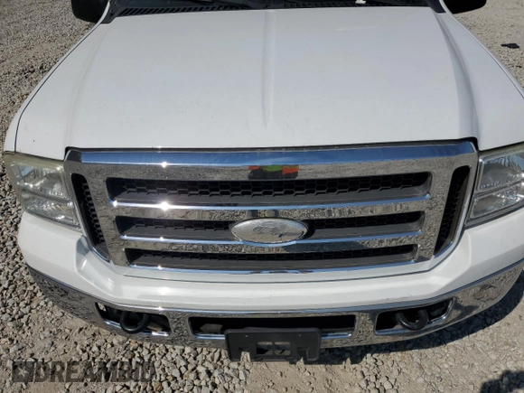 2005 Ford Excursion Special Serv z VIN 1FMNU40L05EB61756, wystawiony jako Copart lot #72593484 z przebiegiem 89 126 mil mil oraz Szkoda całkowita • Salvage title. Historia ofert i sprzedaży dostępna na DreamBid. Obrazek 13.