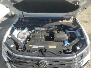2024 Volkswagen Atlas SE with VIN 1V2LE2CA0RC236608, listed as a Copart auction lot 79430654 with 9,705 mi miles and Salvage title. Bid and sale history available at DreamBid. Image 12.