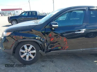 2013 Kia Sorento LX with VIN 5XYKTCA64DG386183, listed as a IAAI auction lot 41849794 with 169,394 mi miles. Bid and sale history available at carsss.com. Image 6.
