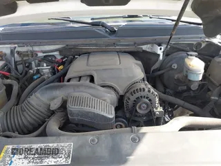 2008 GMC Yukon SLT w/4SB with VIN 1GKFK13068J198356, listed as a IAAI auction lot 42016987 with 244,704 mi miles. Bid and sale history available at carsss.com. Image 10.