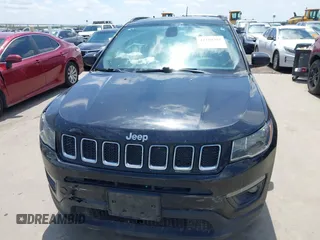 2017 Jeep Compass Latitude z VIN 3C4NJCBB7HT690833, wystawiony jako IAAI lot #42104792 z przebiegiem 64 272 mil mil oraz . Historia ofert i sprzedaży dostępna na DreamBid. Obrazek 12.