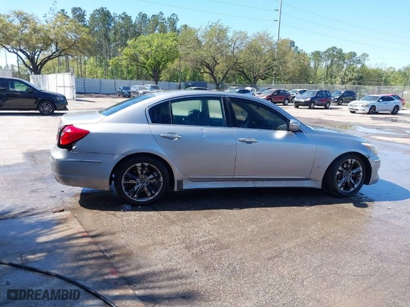 2013 Hyundai Genesis 3.8L with VIN KMHGC4DD7DU225231, listed as a IAAI auction lot 41616715 with 219,187 mi miles. Bid and sale history available at carsss.com. Image 13.