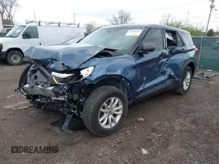 2020 Ford Explorer with VIN 1FMSK8BH8LGC23575, listed as a IAAI auction lot 41944018 with 107,427 mi miles. Bid and sale history available at carsss.com. Image 2.