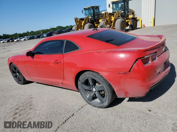 2011 Chevrolet Camaro 2LT z VIN 2G1FC1ED4B9193354, wystawiony jako Copart lot #57403725 z przebiegiem 255 443 mil mil oraz Szkoda całkowita • Salvage title. Historia ofert i sprzedaży dostępna na DreamBid. Obrazek 2.