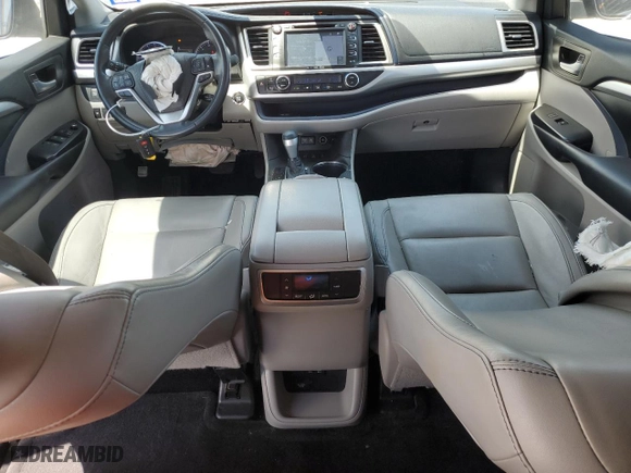 2018 Toyota Highlander SE with VIN 5TDJZRFH3JS839344, listed as a Copart auction lot 53492575 with 71,431 mi miles and Salvage Title. Bid and sale history available at carsss.com. Image 8.