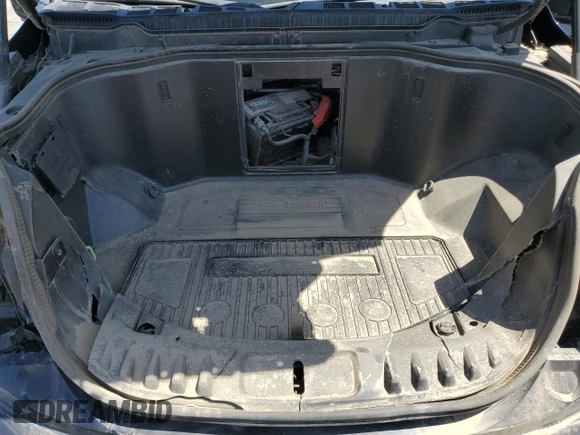 2022 Ford F-150 Lightning Pro z VIN 1FT6W1EV8NWG04113, wystawiony jako Copart lot #57489635 z przebiegiem 48 990 mil mil oraz Szkoda całkowita • Salvage title. Historia ofert i sprzedaży dostępna na DreamBid. Obrazek 11.