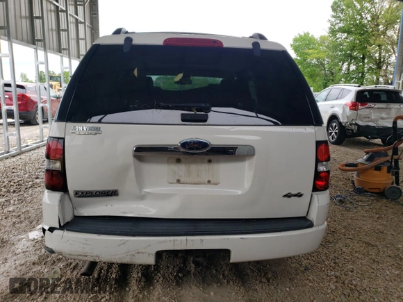 2008 Ford Explorer XLT z VIN 1FMEU73898UA88356, wystawiony jako Copart lot #55134905 z przebiegiem 262 882 mil mil oraz Szkoda całkowita • Salvage title. Historia ofert i sprzedaży dostępna na DreamBid. Obrazek 6.