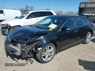 2013 Nissan Altima SV with VIN 1N4BL3AP7DN470960, listed as a IAAI auction lot 41968524 with 118,263 mi miles and . Bid and sale history available at DreamBid. Image 18.