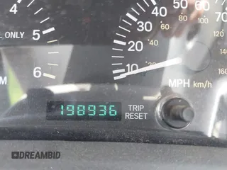 1998 Jeep Cherokee Sport with VIN 1J4FT68S2WL256846, listed as a IAAI auction lot 41998490 with 198,936 mi miles. Bid and sale history available at carsss.com. Image 12.