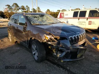 2021 Jeep Cherokee Limited with VIN 1C4PJLDX1MD179720, listed as a Copart auction lot 83869104 with 108,362 mi miles and Salvage title. Bid and sale history available at DreamBid. Image 4.