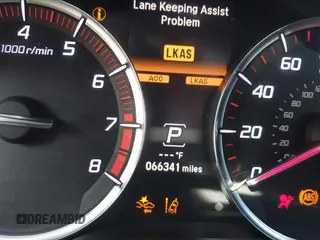 2019 Acura TLX w/A-Spec Pkg z VIN 19UUB2F66KA003762, wystawiony jako IAAI lot #40118141 z przebiegiem 66 341 mil mil oraz . Historia ofert i sprzedaży dostępna na DreamBid. Obrazek 15.