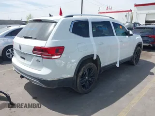 2019 Volkswagen Atlas SEL Premium z VIN 1V2NR2CA2KC530661, wystawiony jako IAAI lot #42033779 z przebiegiem Nie podano mil oraz . Historia ofert i sprzedaży dostępna na DreamBid. Obrazek 4.