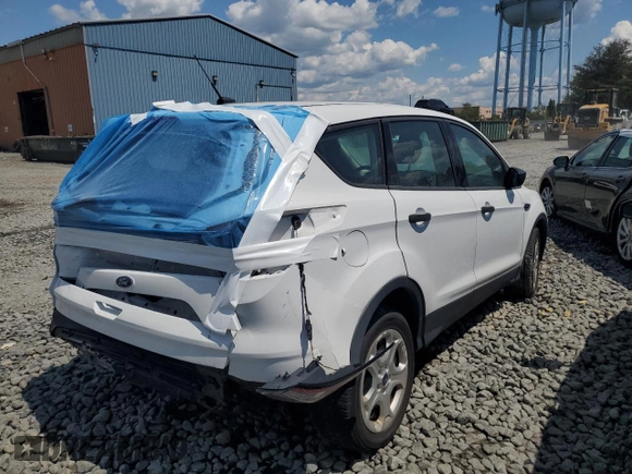 2018 Ford Escape S with VIN 1FMCU0F76JUD06292, listed as a Copart auction lot 56584245 with 136,973 mi miles and Salvage title. Bid and sale history available at DreamBid. Image 3.