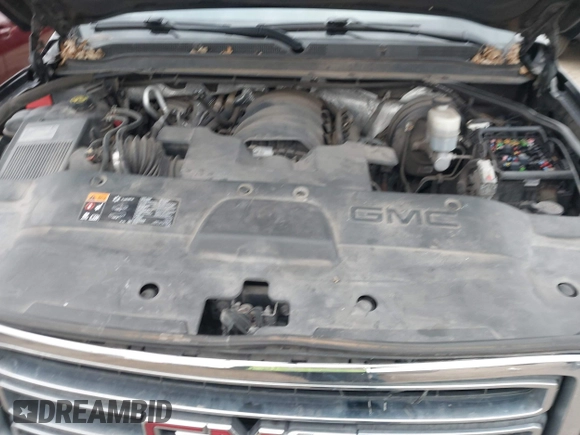 2016 GMC Yukon SLE with VIN 1GKS2AKC9GR249021, listed as a IAAI auction lot 41524997 with 183,272 mi miles. Bid and sale history available at carsss.com. Image 10.