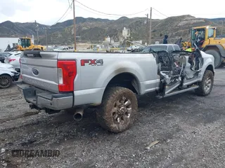 2017 Ford Super Duty F-250 SRW Lariat with VIN 1FT7W2BT7HEF39231, listed as a IAAI auction lot 41805246 with 1 mi miles. Bid and sale history available at carsss.com. Image 4.