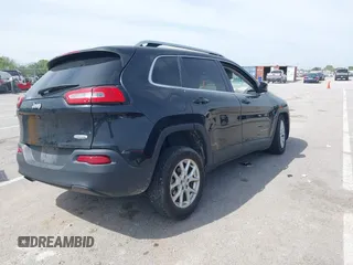 2016 Jeep Cherokee Altitude with VIN 1C4PJLCB7GW201332, listed as a IAAI auction lot 42061266 with 118,353 mi miles and . Bid and sale history available at DreamBid. Image 4.