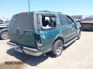 2000 Ford Expedition XLT with VIN 1FMRU1563YLC33035, listed as a IAAI auction lot 42000620 with 288,055 mi miles. Bid and sale history available at carsss.com. Image 4.