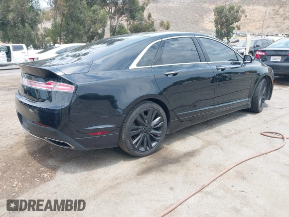 2017 Lincoln MKZ Reserve z VIN 3LN6L5EC2HR622768, wystawiony jako IAAI lot #42394044 z przebiegiem 78 914 mil mil oraz . Historia ofert i sprzedaży dostępna na DreamBid. Obrazek 4.