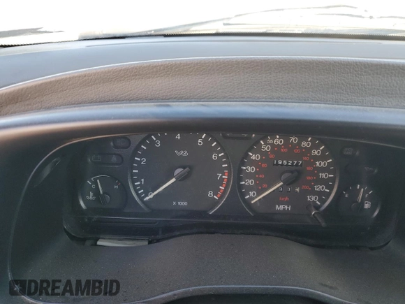 1998 Ford Contour z VIN 3FAFP66L8WM142974, wystawiony jako Copart lot #42175265 z przebiegiem 195 277 mil mil oraz Szkoda całkowita • Salvage title. Historia ofert i sprzedaży dostępna na DreamBid. Obrazek 9.