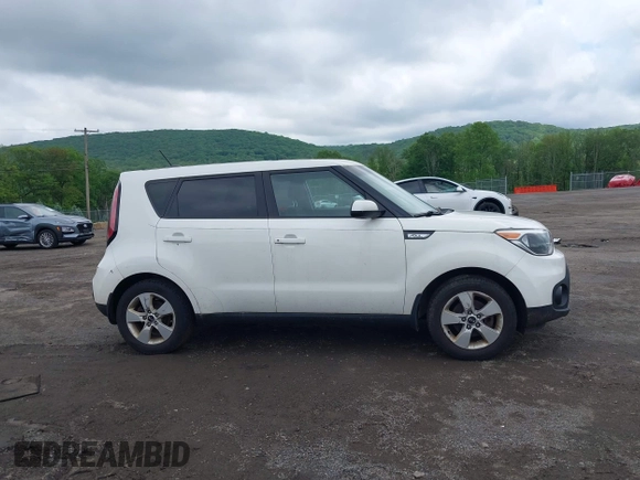 2019 Kia Soul z VIN KNDJN2A20K7656081, wystawiony jako IAAI lot #42272939 z przebiegiem 140 223 mil mil oraz . Historia ofert i sprzedaży dostępna na DreamBid. Obrazek 13.