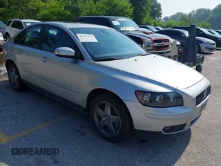 2007 Volvo S40 2.5L Turbo с VIN YV1MH682472299584, выставлен на аукционе IAAI как лот 42397638 с пробегом 123 473 миль миль и . История ставок и продаж доступна на DreamBid. Изображение 1.