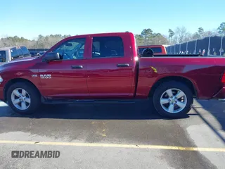 2014 Ram 1500 Express z VIN 1C6RR6KT9ES458520, wystawiony jako IAAI lot #41259742 z przebiegiem 89 064 mil mil oraz . Historia ofert i sprzedaży dostępna na DreamBid. Obrazek 14.