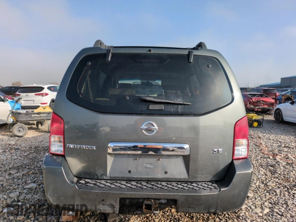 2006 Nissan Pathfinder SE z VIN 5N1AR18W16C627737, wystawiony jako Copart lot #82038594 z przebiegiem 179 084 mil mil oraz Czysty tytuł • Clean title. Historia ofert i sprzedaży dostępna na DreamBid. Obrazek 6.