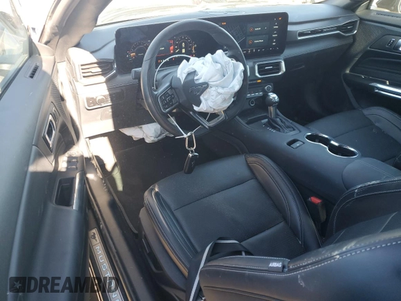 2024 Ford Mustang GT Premium with VIN 1FAGP8FF0R5101792, listed as a Copart auction lot 81476584 with 2,373 mi miles and Salvage title. Bid and sale history available at DreamBid. Image 8.