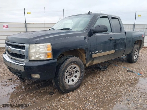 2007 Chevrolet Silverado 1500 LTZ with VIN 1GCEK19017Z550550, listed as a IAAI auction lot 41380834 with 429,353 mi miles. Bid and sale history available at carsss.com. Image 2.