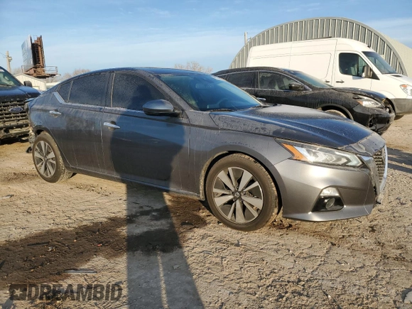 2019 Nissan Altima SL with VIN 1N4BL4EV1KC170077, listed as a Copart auction lot 85724684 with 64,089 mi miles and Salvage Title. Bid and sale history available at DreamBid. Image 4.