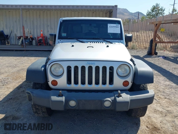 2008 Jeep Wrangler Unlimited X with VIN 1J4GA39168L592999, listed as a IAAI auction lot 42699909 with 158,128 mi miles and . Bid and sale history available at DreamBid. Image 12.