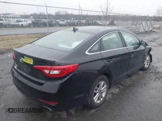 2015 Hyundai Sonata SE z VIN 5NPE24AF0FH174866, wystawiony jako IAAI lot #41114740 z przebiegiem 117 275 mil mil oraz . Historia ofert i sprzedaży dostępna na DreamBid. Obrazek 4.