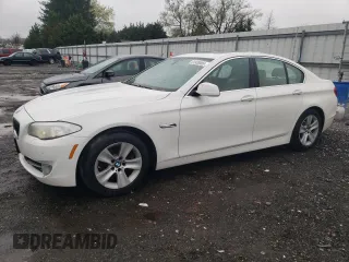2013 BMW 5 Series 528i xDrive with VIN WBAXH5C57DD112723, listed as a Copart auction lot 51939585 with 111,548 mi miles and Clean Title. Bid and sale history available at carsss.com. Image 1.