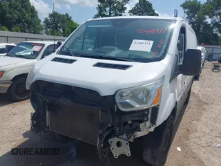 2017 Ford Transit z VIN 1FTYE1YMXHKA11900, wystawiony jako IAAI lot #42481313 z przebiegiem 197 231 mil mil oraz . Historia ofert i sprzedaży dostępna na DreamBid. Obrazek 6.