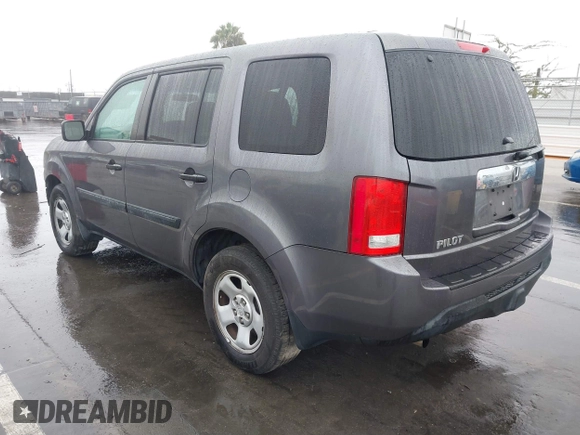 2015 Honda Pilot LX with VIN 5FNYF3H28FB029622, listed as a IAAI auction lot 41562469 with 145,075 mi miles and . Bid and sale history available at carsss.com. Image 3.